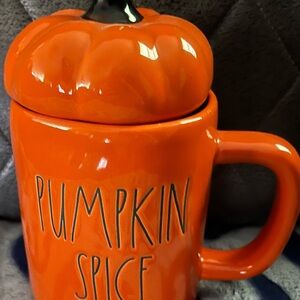 Rae Dunn Vibrant Orange Artisan Mug pumpkin spice with lid